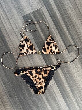 Victoria Secret bikini